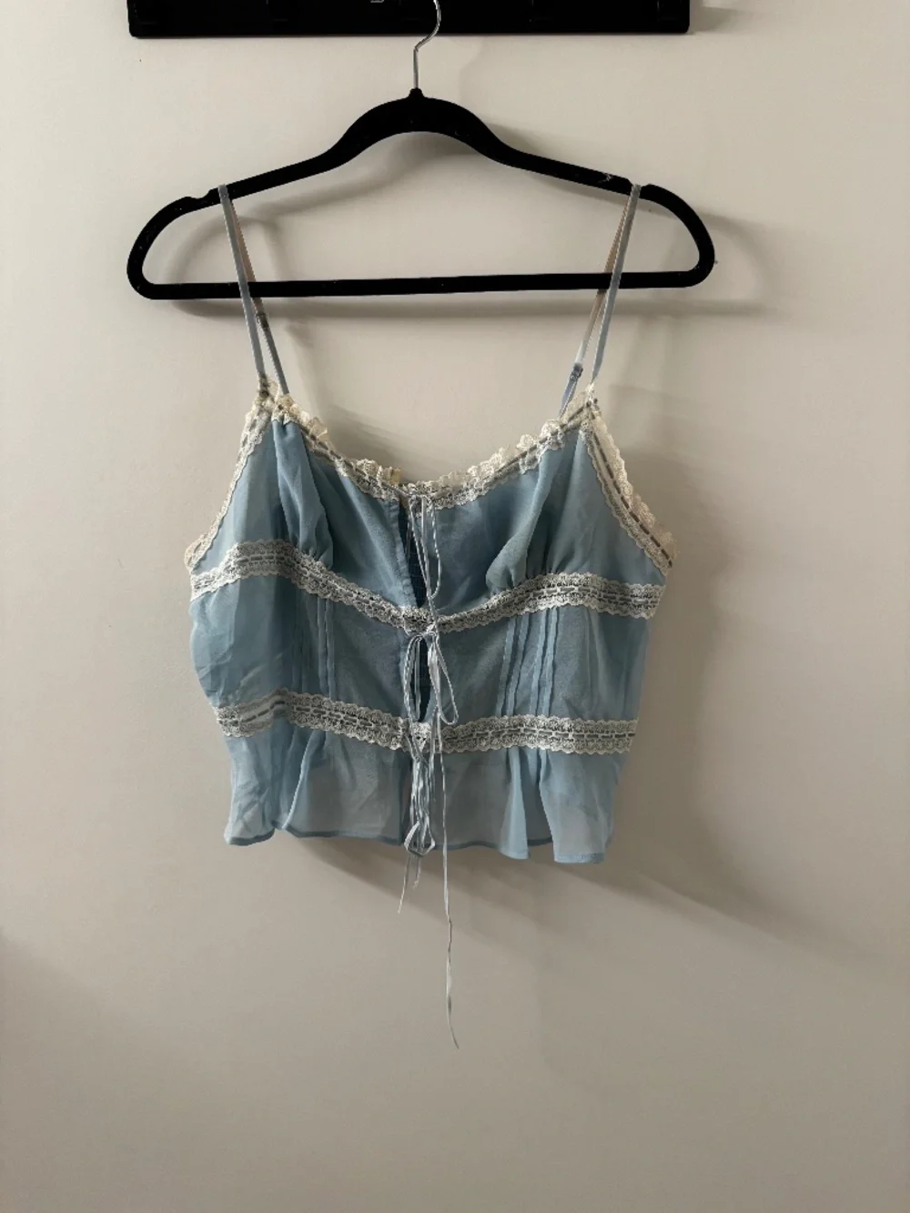 Urban Outfitter Kimchi Blue Ivy Lace Inset Cami (Size Large) - Picture 3 of 5